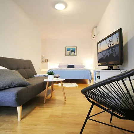 Leo Marin Apartment